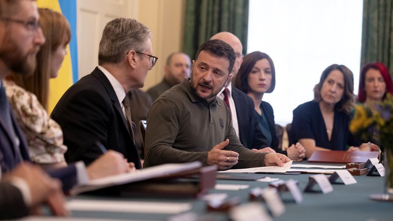 Zelensky Starmer Cabinet